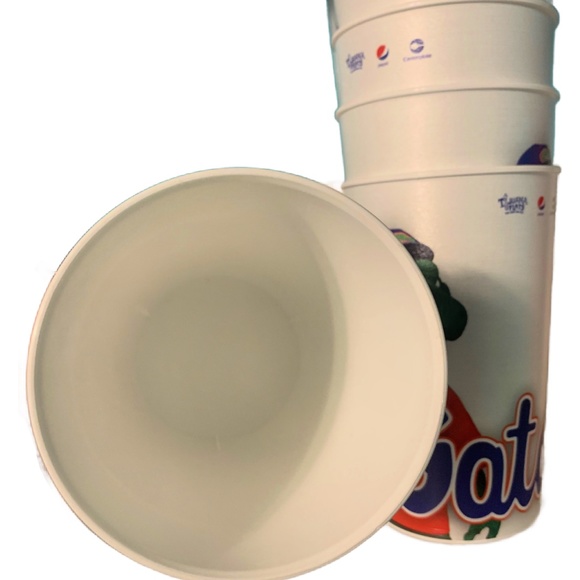 University of Florida Stadium Cups Gators Football 22 oz. Orange & Blue Lot of 8 - Picture 6 of 7